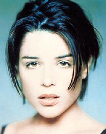 Neve Campbell